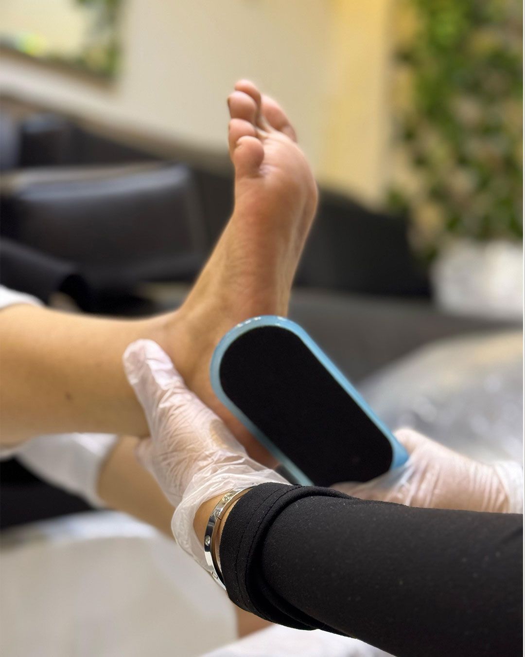 Exfoliación Profunda e Hidratación Intensiva Pies Medellín - Quiropedia